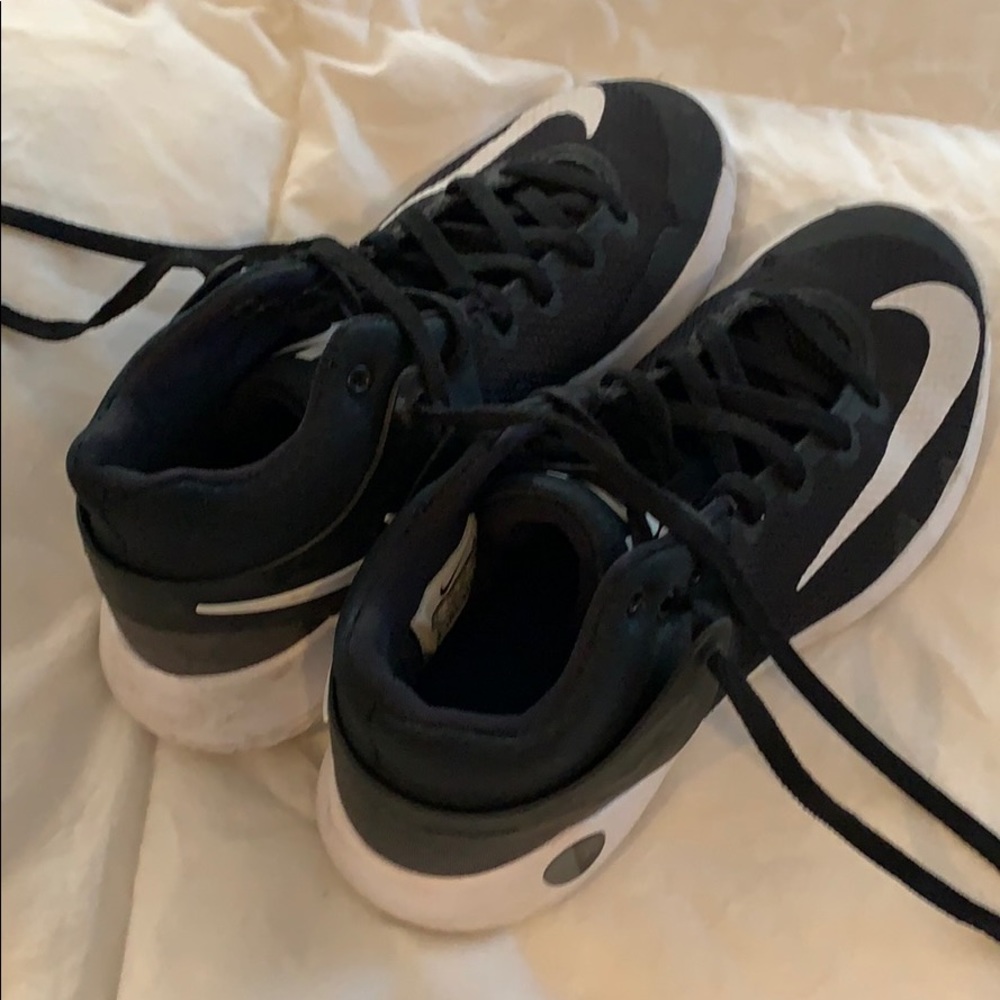 Boys Nike Kevin Durant (KD) basketball shoes